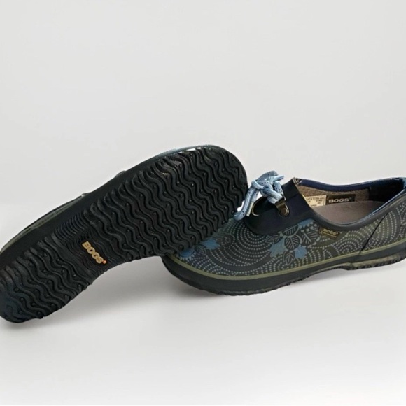 Bogs Batik Urban Farmer Slides Clogs Women’s Size 9 Blue Leaf Waterproof - Picture 2 of 9